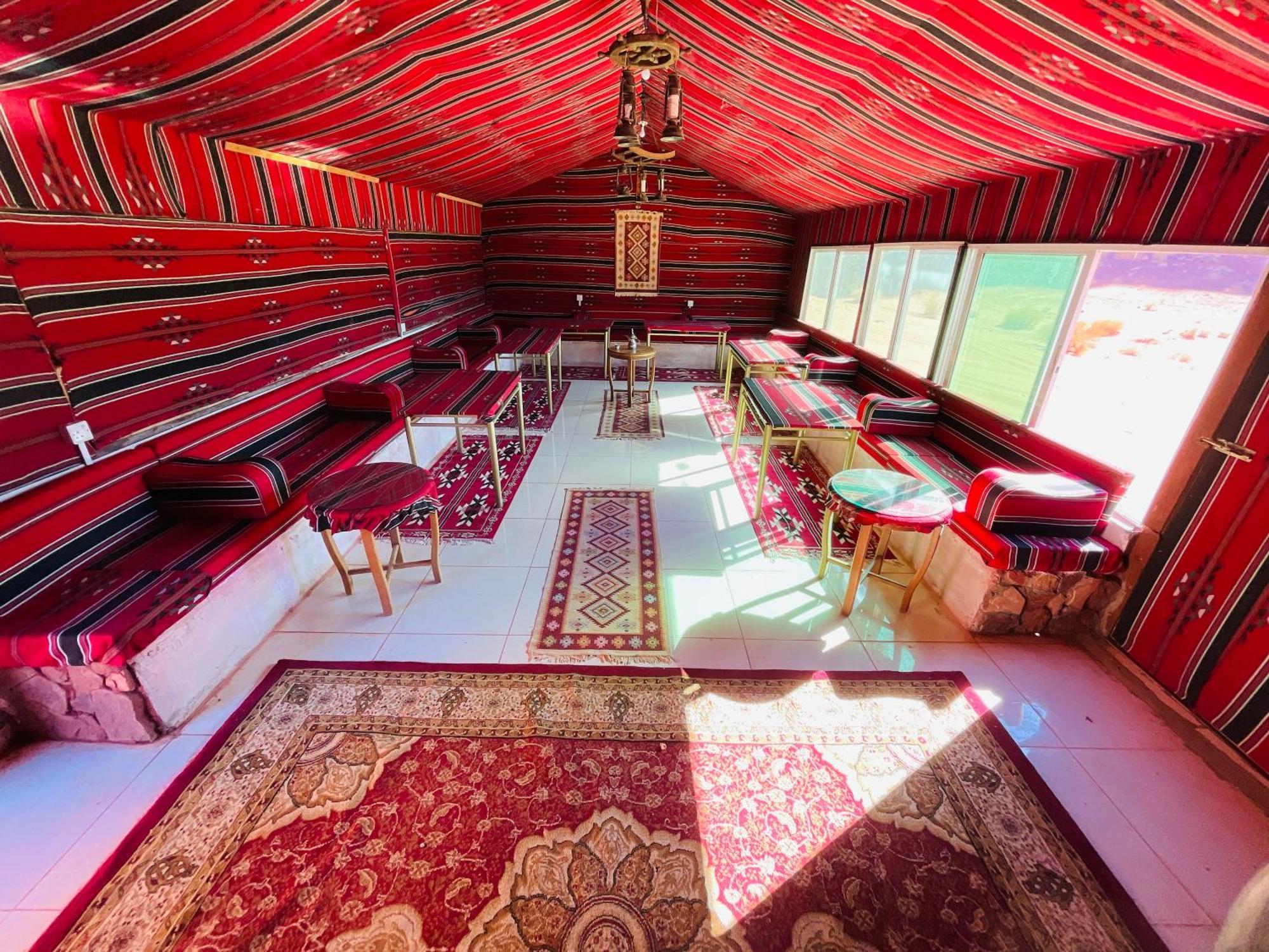 Desert Rock Camp 와디럼 외부 사진